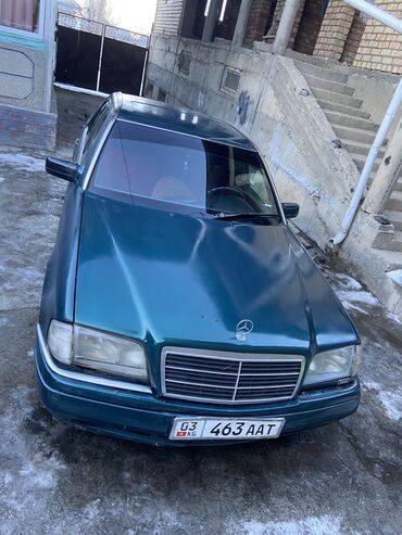 Mercedes-Benz: Mercedes-Benz 220: 1995 г., 1.8 л, Механика, Бензин, Седан