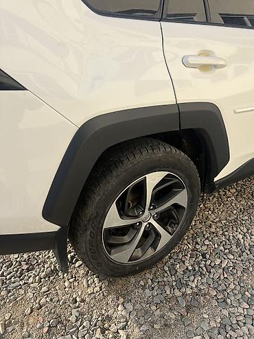 срв бампер: Toyota RAV4: 2018 г., Автомат, Бензин, Кроссовер — 5