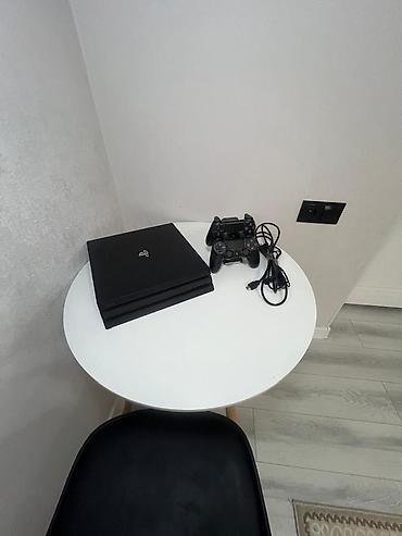 PS4 (Sony PlayStation 4): PlayStation 4 Pro (черный) Комплектация: - игровая консоль PS4 Pro — 8