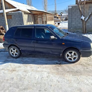 фольксваген мултивен: Volkswagen Golf: 1994 г., 1.8 л, Механика, Бензин, Хэтчбэк