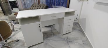 Sifarişlə yazı masaları: Стол в идеальном состоянии. 145*60*80. забирать с гарачухкр — 9