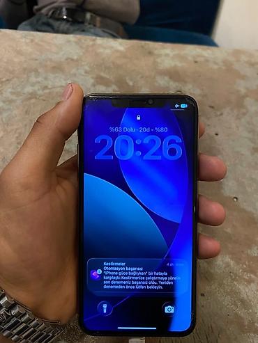 iphone 10 s: IPhone 11 Pro Max, 256 GB, Qızılı, Qırıq — 2