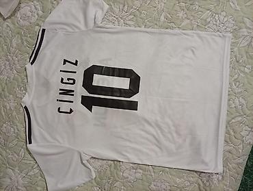 Futbolkalar: Məhsul: Ağ futbol köynəyi (qısa qollu) - Ön hissə: “AZƏRSUN” loqosu — 2