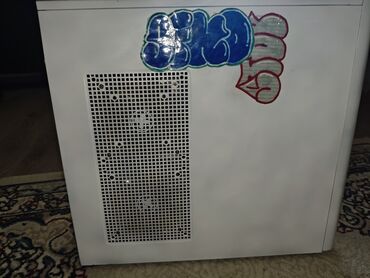 Masaüstü kompüterlər və iş stansiyaları: Oyun və gündəlik istifadə üçün hazır masaüstü PC komplekti Tərkib — 8