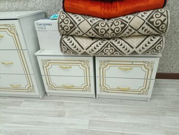 топурак бел: Уктоочу бөлмө гарнитуру, Эки кишилик керебет, түсү - Ак