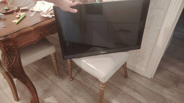 27 inch monitor: Təcili satılır. Evden satışdı. Grundig TV İstifadə olunmayıb. 28