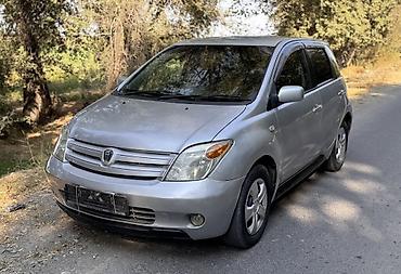 Транспорт: Toyota Ist: 2003 г., 1.3 л, Автомат, Бензин, Хэтчбэк — 2