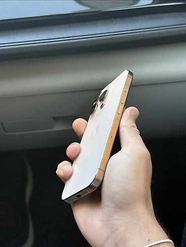 Apple iPhone: Qızılı — 8