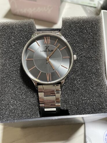 samsung satovi mts: Classic watch, Daniel Klein, Female