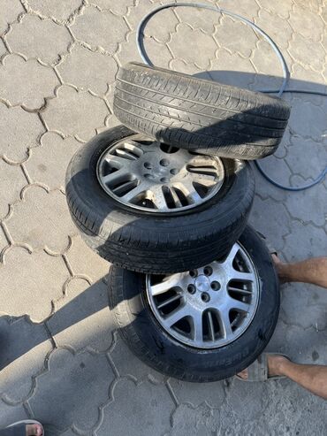 где можно купить шины в рассрочку: Дөңгөлөктөр монтажда 205 / 65 / R 15, Комплект, Жеңил унаалар, Куйма