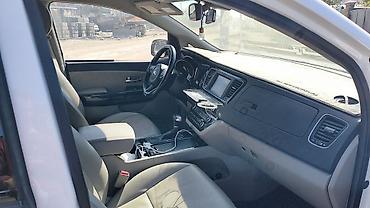Kia: Kia Carnival: 2018 г., Минивэн — 5