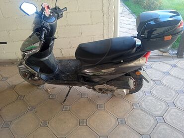 багажник скутера: Скутер Jilang M8, класс 50–150 см³ (по фото — серия M8). Основные