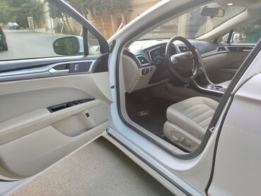 Ford: Ford Fusion: 2 l | 2018 il 502503369 km Sedan — 11