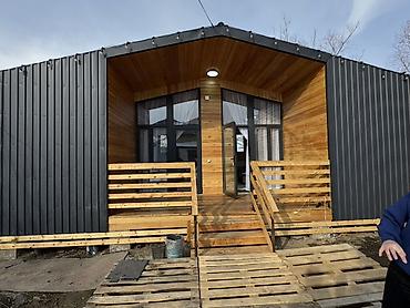 Посуточная аренда комнат: Гостевой номер в современном барн хаусе Цена за человека 1200 сом — 6