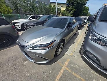 Lexus: Lexus ES: 2019 г., 2.5 л, Гибрид, Седан — 2