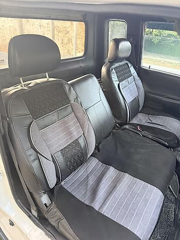 Жеңил жүк ташуучу унаа, Hyundai, Стандарт, 3 т, Колдонулган — 9