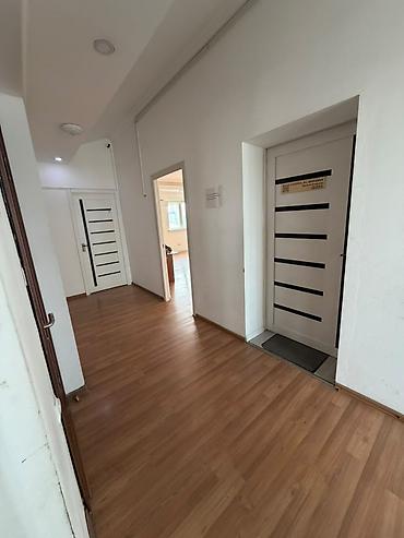 политех о2: Сдаю Офисный кабинет: 46 м², В бизнес центре, С ремонтом, С высокими потолками, Первая линия, С отдельным входом — 4