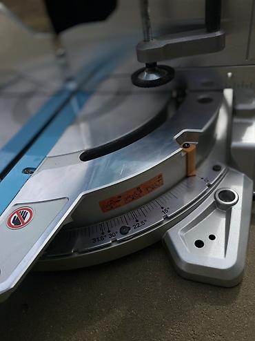 Uqlorezlər: Uqlarez mişar (künckəsən) Makita LS1219 (Demak olar istifadə — 9