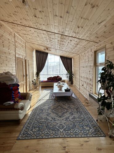 Туристические услуги: Сдаётся уютный гостевой дом. Принимаем гостей на зимний сезон. Чистые — 14