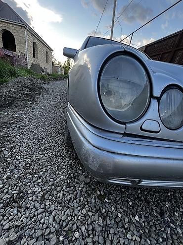 koreyadan avtomobil getirmek: Mercedes-Benz 240: 2.3 l | 1996 il Sedan — 2