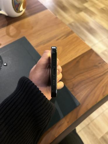 iphone 15 adapter: IPhone 15, Qara, Simsiz şarj — 4