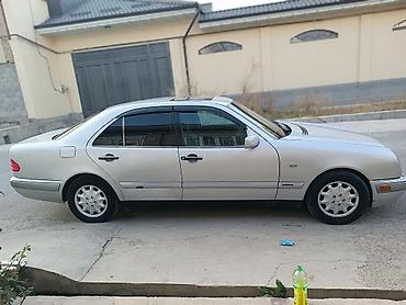 212 mercedes: Mercedes-Benz E-Class: 1996 г., Автомат, Газ, Седан — 4