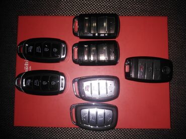 ключи авто: Продаётся Оригинальные ключи от корейских машин и один ключ от BMV с