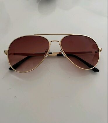 Naočare: Sunčane naočare - Sportski model: pravougaone polu-rimleš (ravan — 3