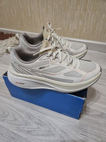 Krossovka ve ketlər: SKECHERS unex ket su keçirmeyen 280 azn alınıb 1 defe geyilib razmer lalafo.az -da Krossovka ve ketlər: SKECHERS unex ket su keçirmeyen 280 azn alınıb 1 defe geyilib razmer