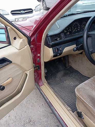 вентилятор 124: Mercedes-Benz W124: 1989 г., Автомат, Седан — 4