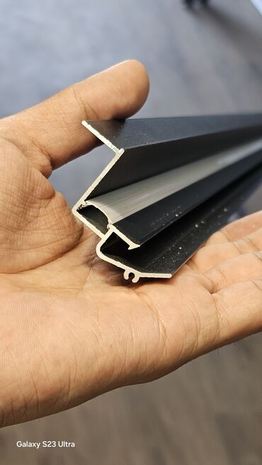 Аксессуары для осветительных приборов: Теневой и парящий профиль для натяжных и ГКЛ потолков. теневой 180сом at lalafo.kg — 4 Аксессуары для осветительных приборов: Теневой и парящий профиль для натяжных и ГКЛ потолков. теневой 180сом — 4