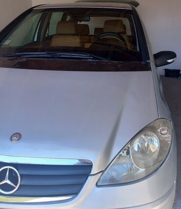 Mercedes-Benz: Mercedes-Benz A-klasa (W169) – 5 vrata, srebrna boja Karakteristike i — 4