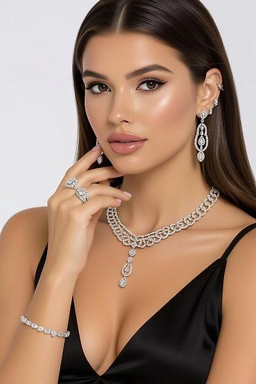 makeup model vakansiya: Satış məsləhətçisi tələb olunur — 3