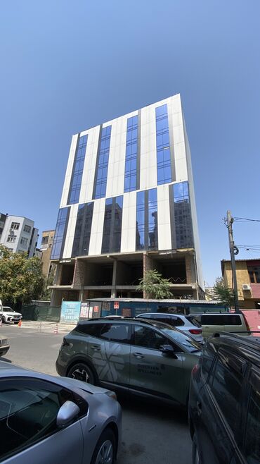 цветок для дома офиса: Продаю Офис 176 м², Без ремонта, Бизнес центр, 1 этаж
