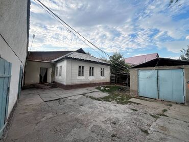 продам дом частный в районе арча бешик: Үй, 76 кв. м, 4 бөлмө, Менчик ээси, Эски ремонт
