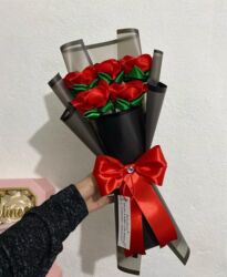 Декоративные цветы: --- 🌹 Атласные розы — нежная красота, которая не вянет! 🌹 Добавьте — 2