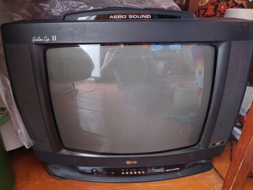 маленький телевизор: Продаётся цветной телевизоризображение отличное.lG.Цена 2000 сом