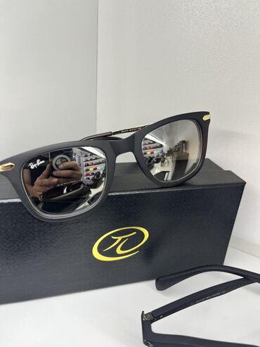 Eynəklər: Gün eynəyi, Ray-Ban, Yeni — 17