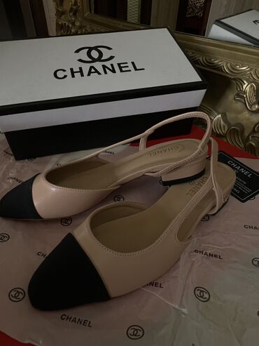 обувь женская большие размеры: Босоножки, 38, Chanel, Новый, цвет - Бежевый, Самовывоз, Платная доставка