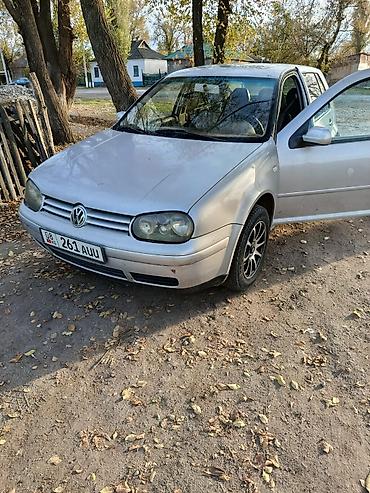 Volkswagen Golf: 2002 г., Хэтчбэк