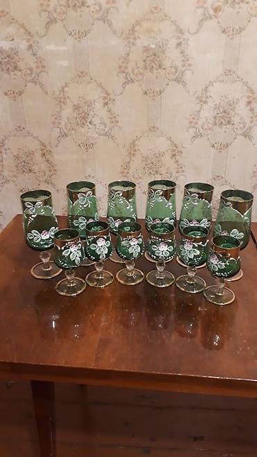 şuşə banka istehsalı: Yaşıl şüşə qədəh dəsti - Ümumi: 12 parçadan ibarət şüşə qədəh və — 1