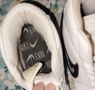 Women's Sneakers and athletic shoes: Ölçü: 39, rəng - Ağ, İşlənmiş — 10