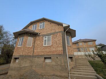 срочно срочно продай дом село алексеевка: Дом, 140 м², 7 комнат, Собственник, ПСО (под самоотделку)