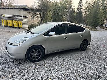 560 sec: Toyota Prius: 2005 г., Гибрид, Лифтбек — 2