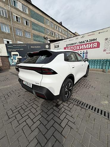 Changan: JMEV : 2026 г., Автомат, Электромобиль, Кроссовер — 3
