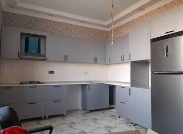 Sifarişlə mətbəx mebeli: Sifarişlə mətbəx dəsti, Özü çəkən petlələr, Sadə laminat, Kredit yoxdur, Pulsuz çatdırılma — 17