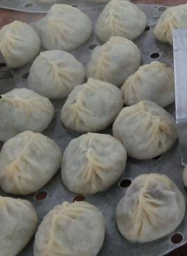 Полуфабрикаты: Лепим манты разных видов на выезд штучно по 10 сом большое — 5