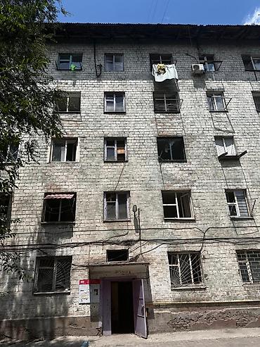 гостинку: 1 комната, 14 м², Мед Академия 5 этаж, Старый ремонт — 2