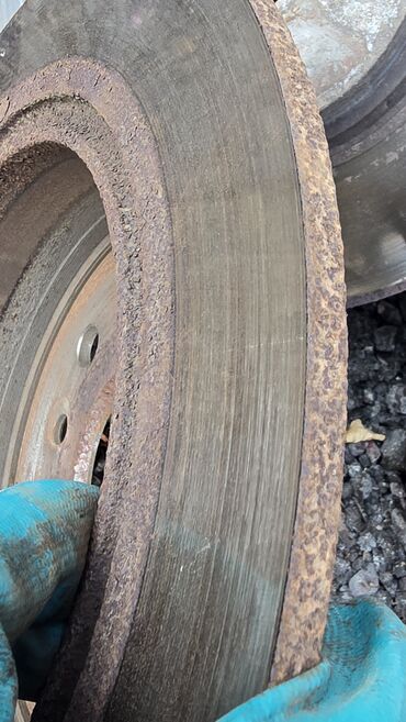 Тормозные диски: Комплект тормозных дисков Lexus — 10