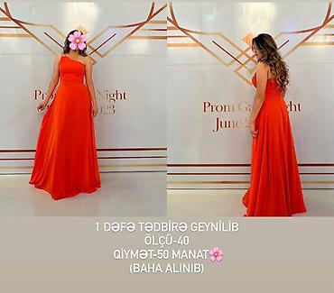 kiraye donlar bakida: - Mavi uzun don: parıltılı/plisse fakturalı, uzunqol, dairəvi yaxa — 3
